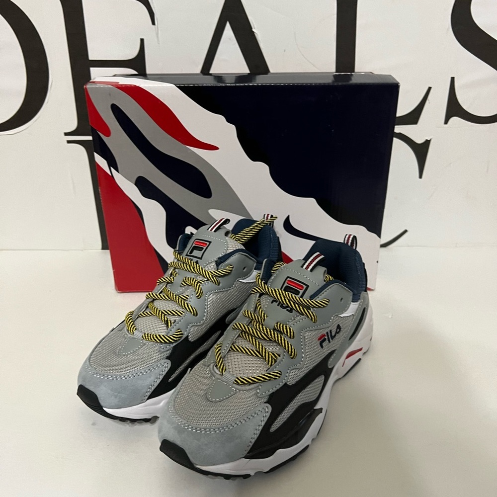 Fila ray tracer grey/blue size 5 brand new